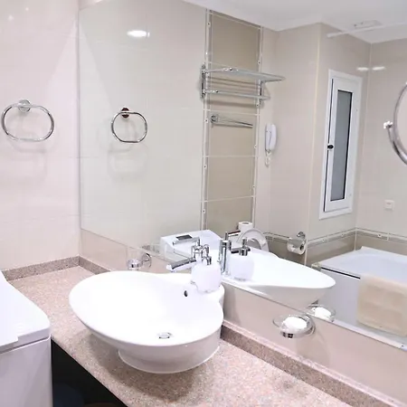 Riverside 1br In Downtown Near Lift By Flat Mаnаger *