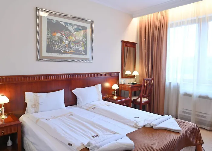 Riverside 1br In Downtown Near Lift By Flat Mаnаger Apartament *