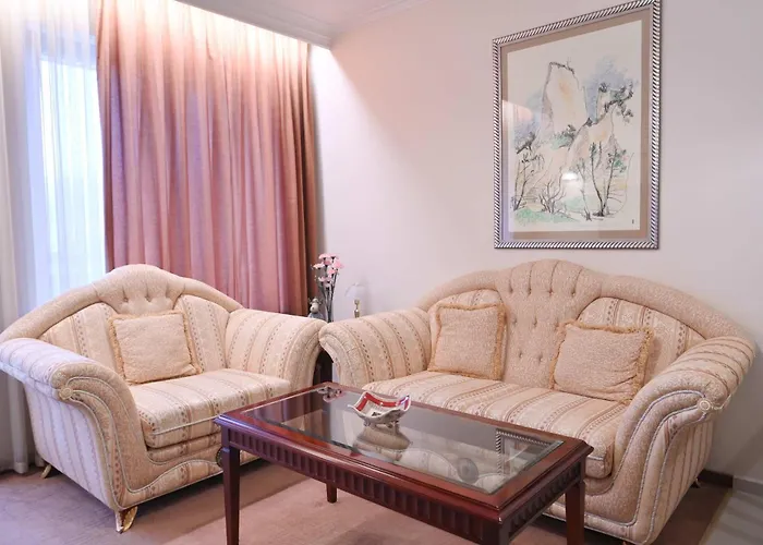 Riverside 1br In Downtown Near Lift By Flat Mаnаger 班斯科